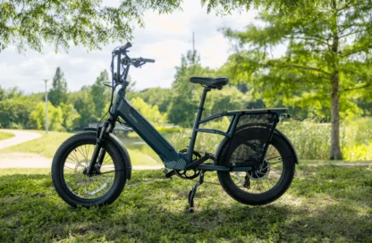 Velotric Go 1 Compact Utility e-Bike in Forest Green (NEW!) - Image 2